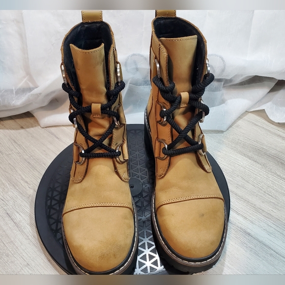 Sorel Women's Joan Now Camel Waterproof Leather Combat Boots Style WOMEN SIZE 10 - Picture 3 of 14